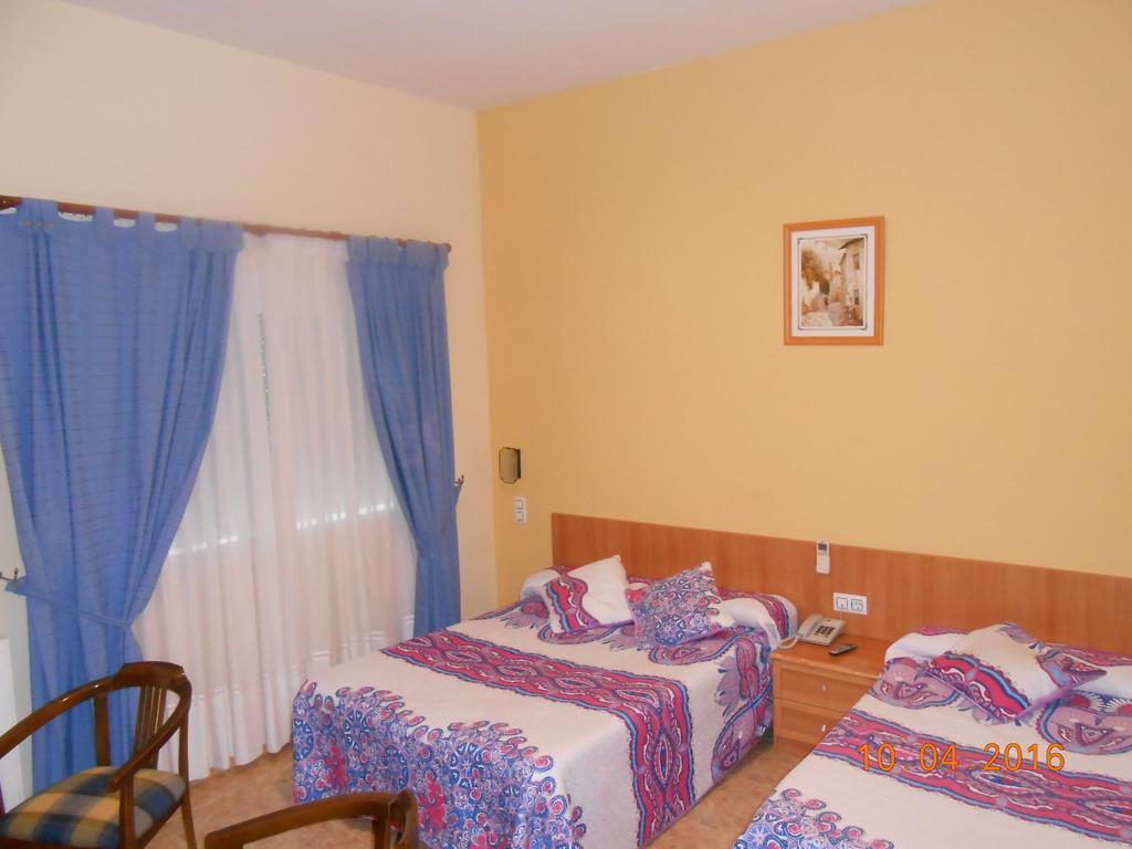 Apartahotel Los Hermanos Ocaña Eksteriør billede