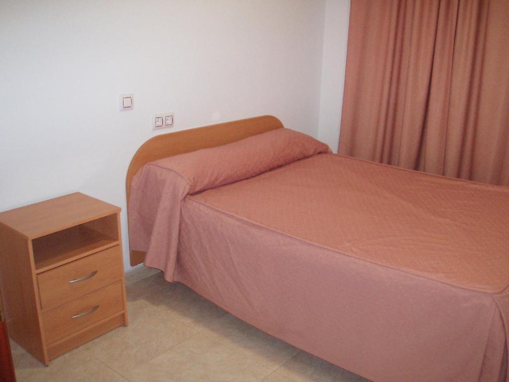 Apartahotel Los Hermanos Ocaña Værelse billede